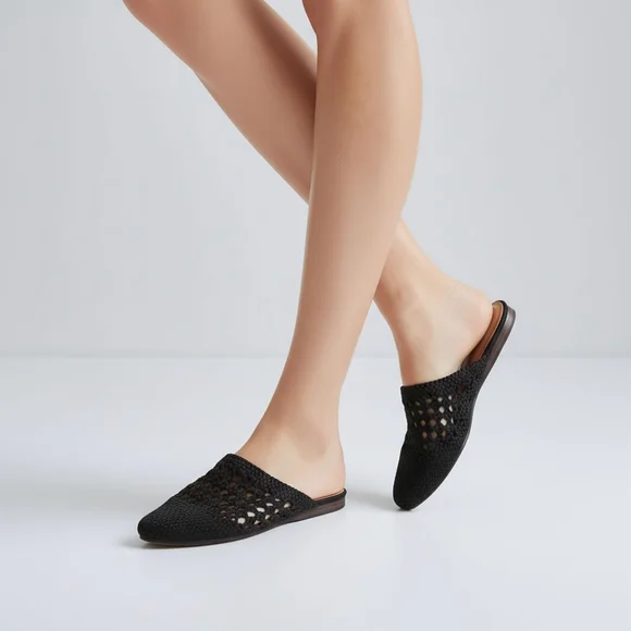 Lucky Brand EUC Clean Girl Coquette Black Woven Mules Clogs Size 7 - Picture 2 of 8